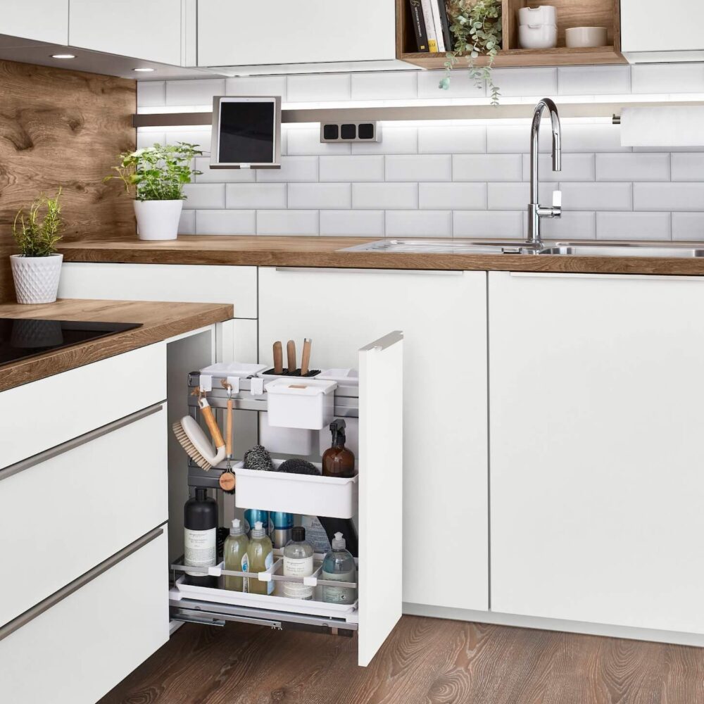 Anszugschrank Nobilia L-Küche modern mit Auszugschrank